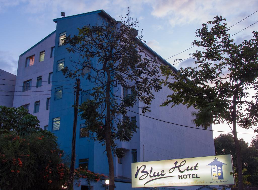 Blue Hut Hotel ナイロビ エクステリア 写真